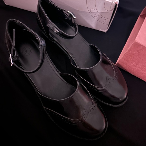 *BRAND NEW* Urban Outfitters “Mary Jane” Shoes. Size 10 Women’s. - Picture 3 of 3